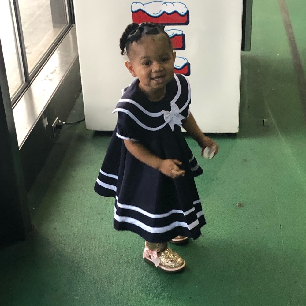 Meet your Posher, Ava-North